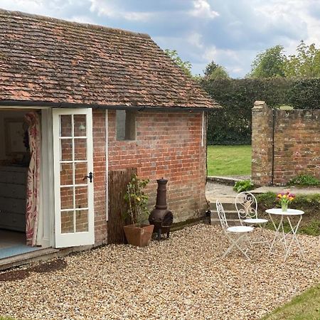 The Studio Wisborough Green Esterno foto